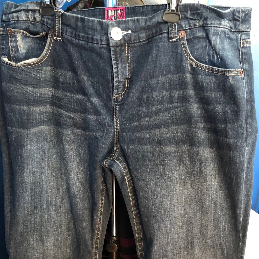 24w Torrid Jeans